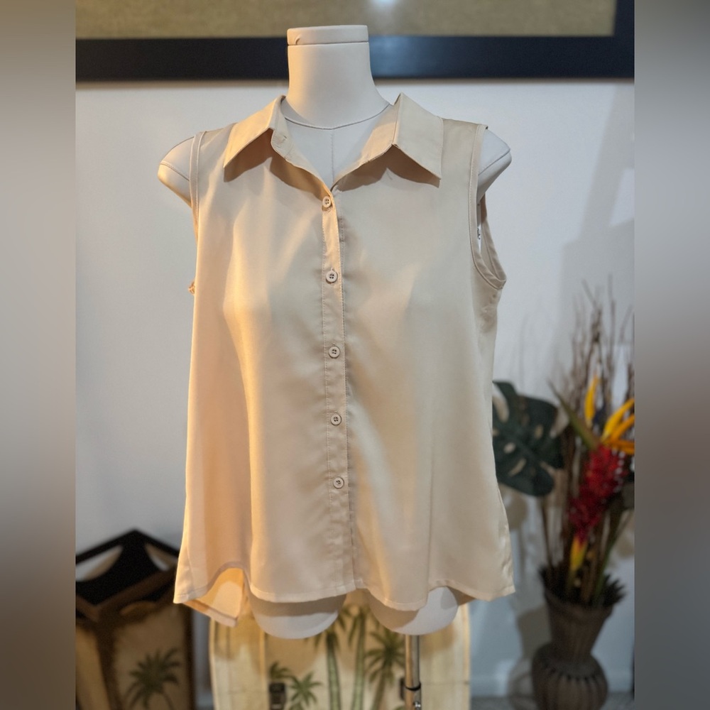 Papaya Women's Blouse Sleeveless Button Up Top Cream Small 100% Polyester